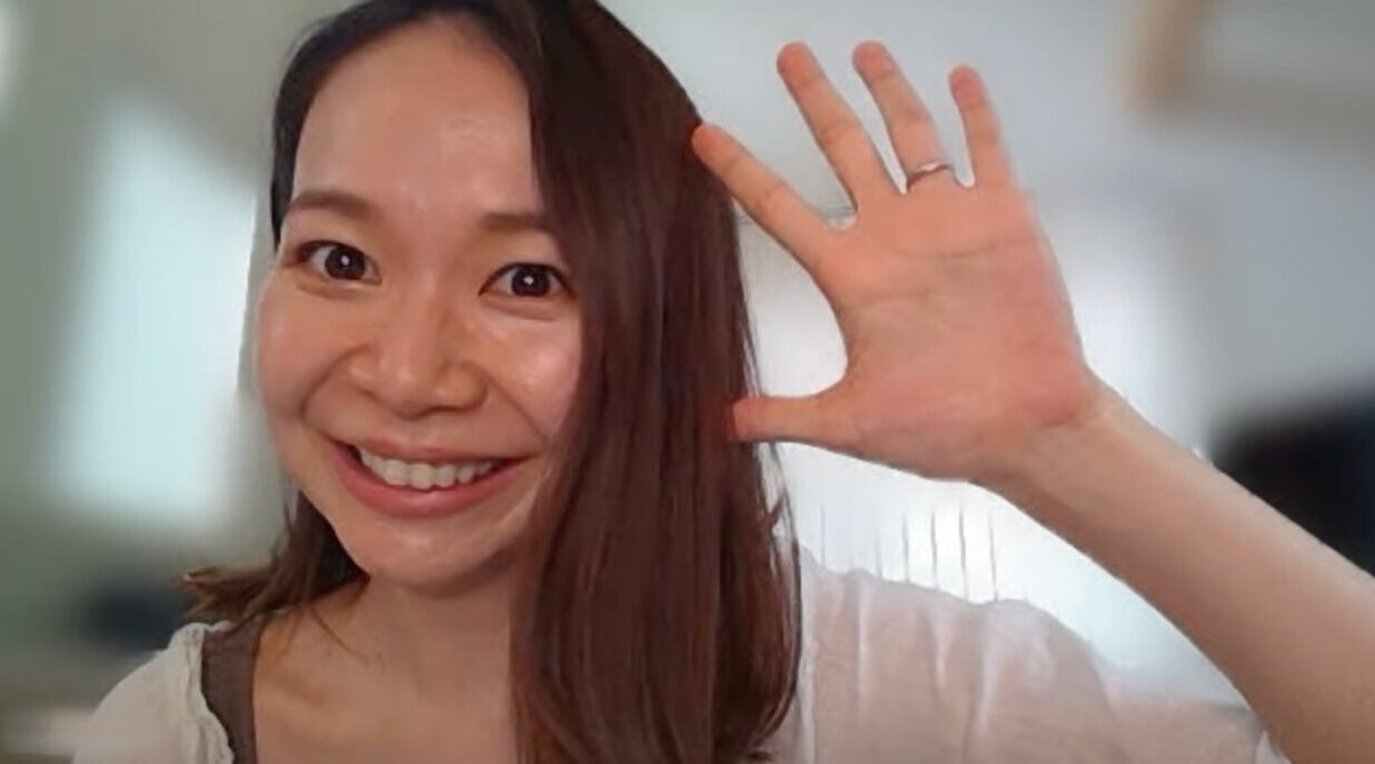 逆子ヨガインストラクター千草先生